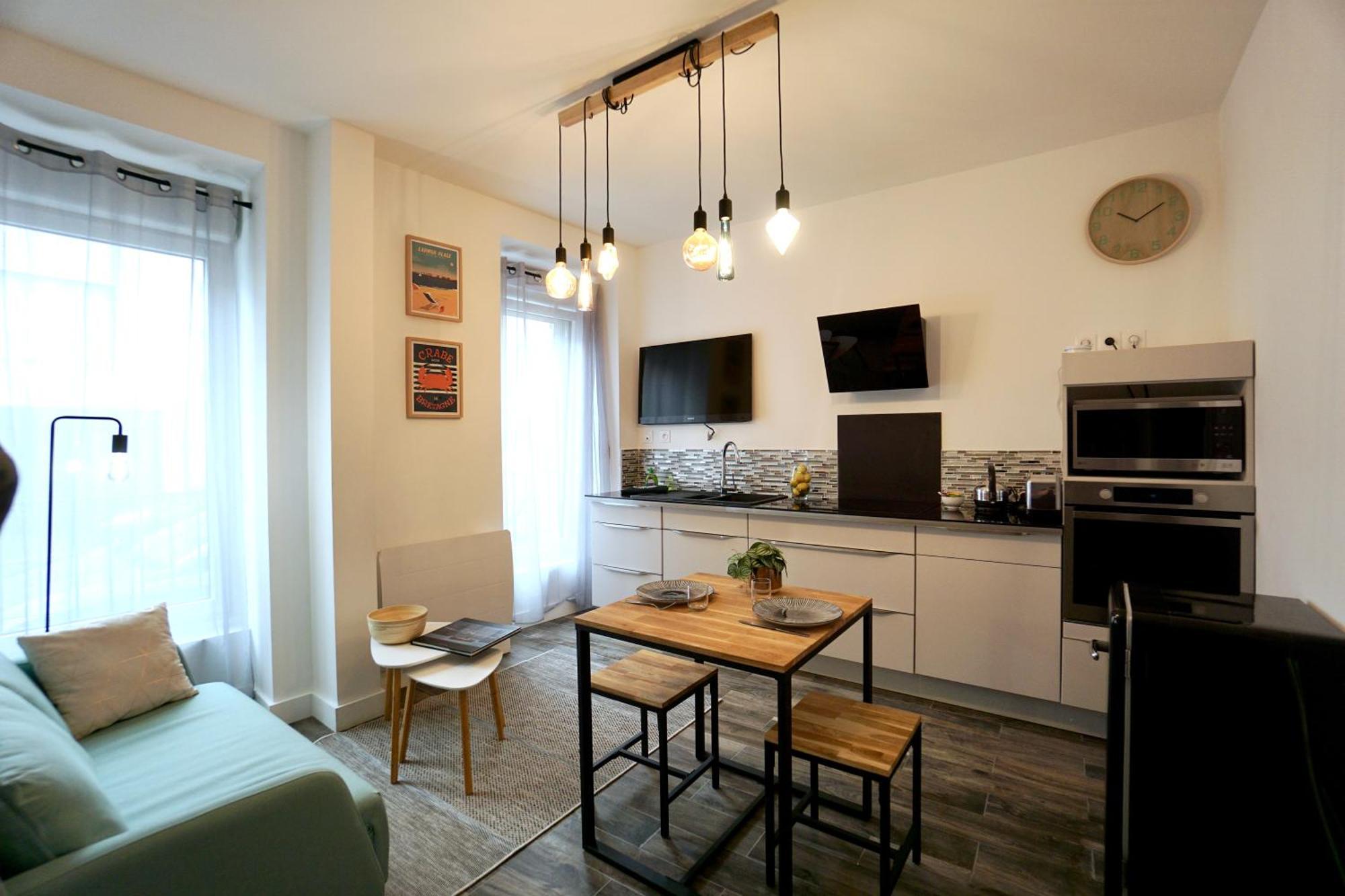 Le 12 * Hyper Centre* Apartment โลริอ็อง ภายนอก รูปภาพ